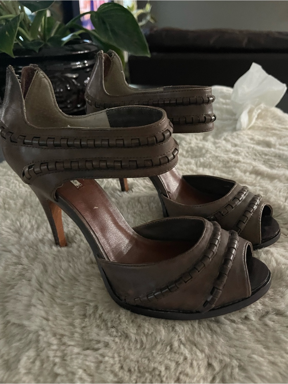 Leon Max Stiletto’s